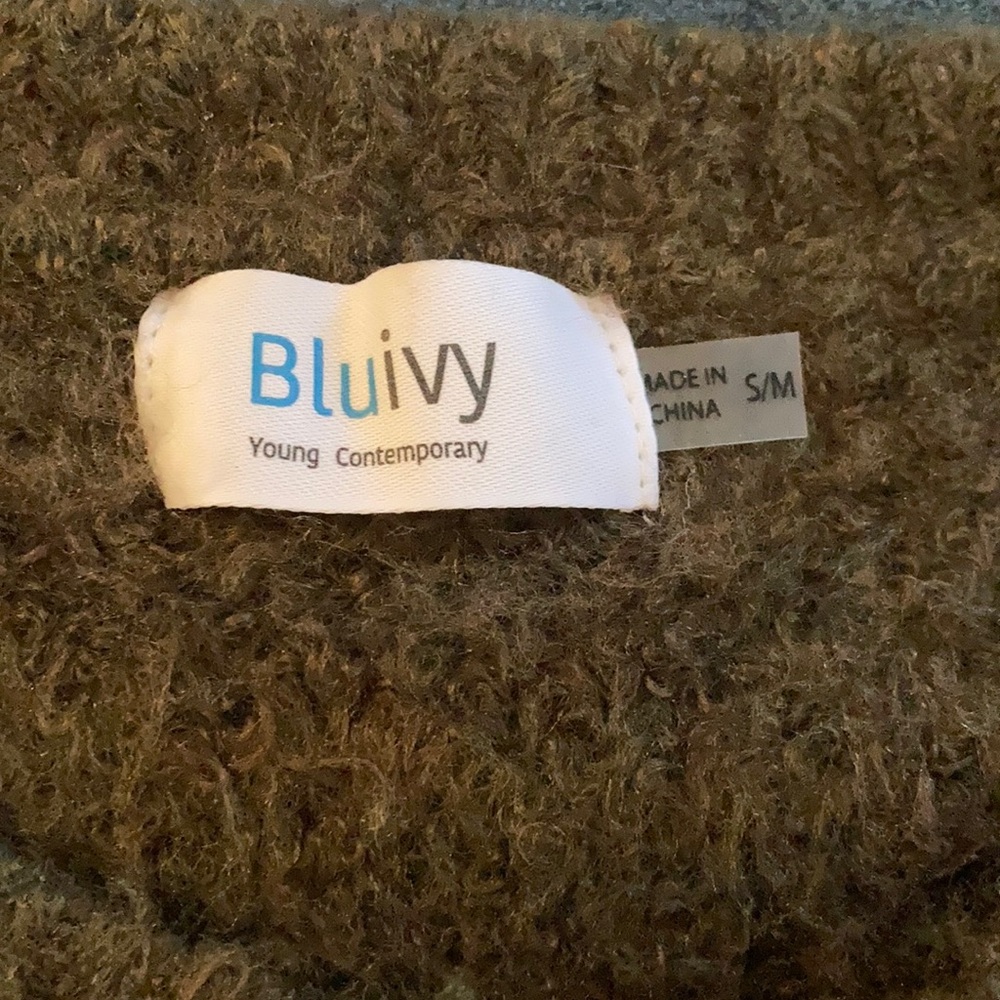 Sweater - Picture 2 of 5